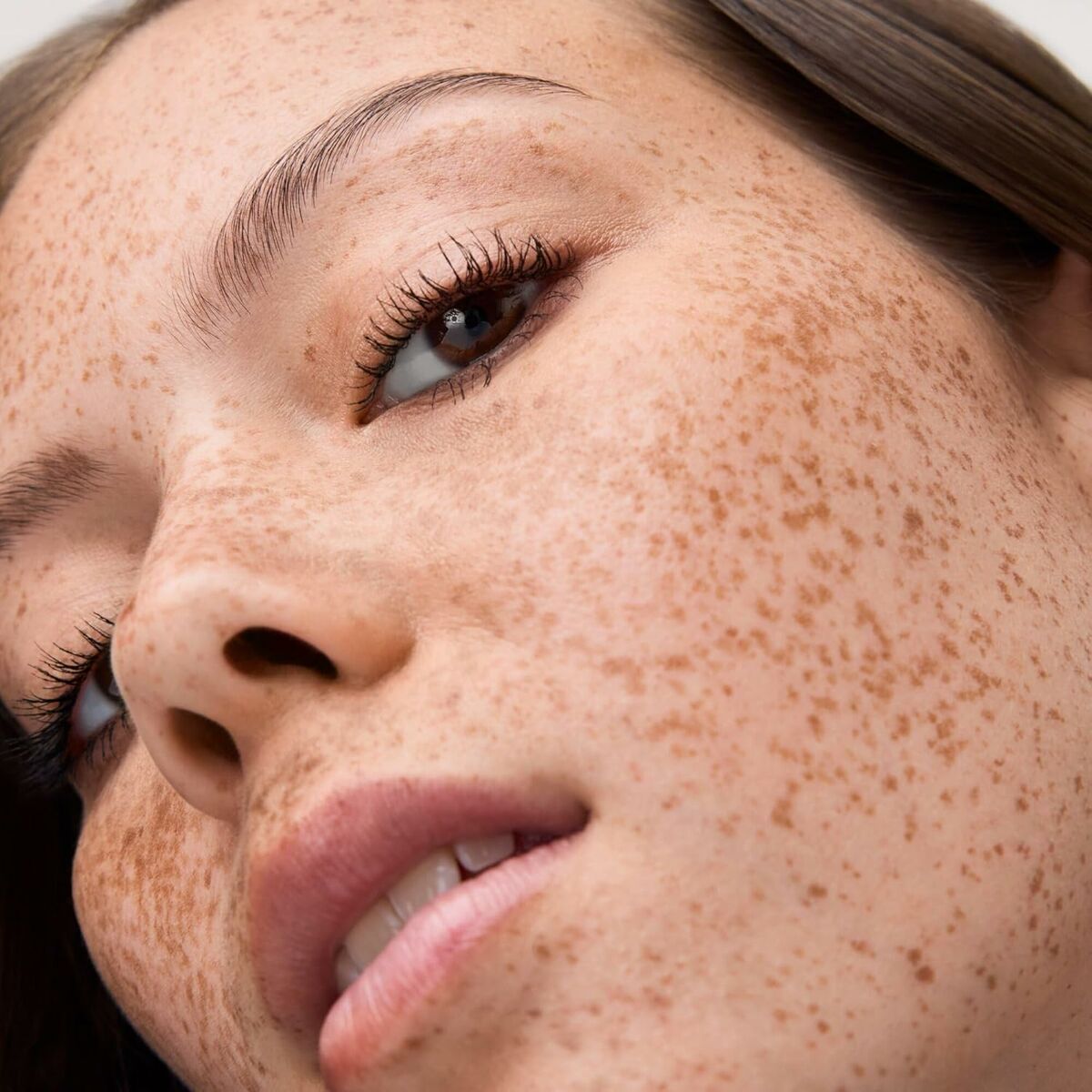 V2H8976208743947F11DA355F36D1EF73E8R7612498P8