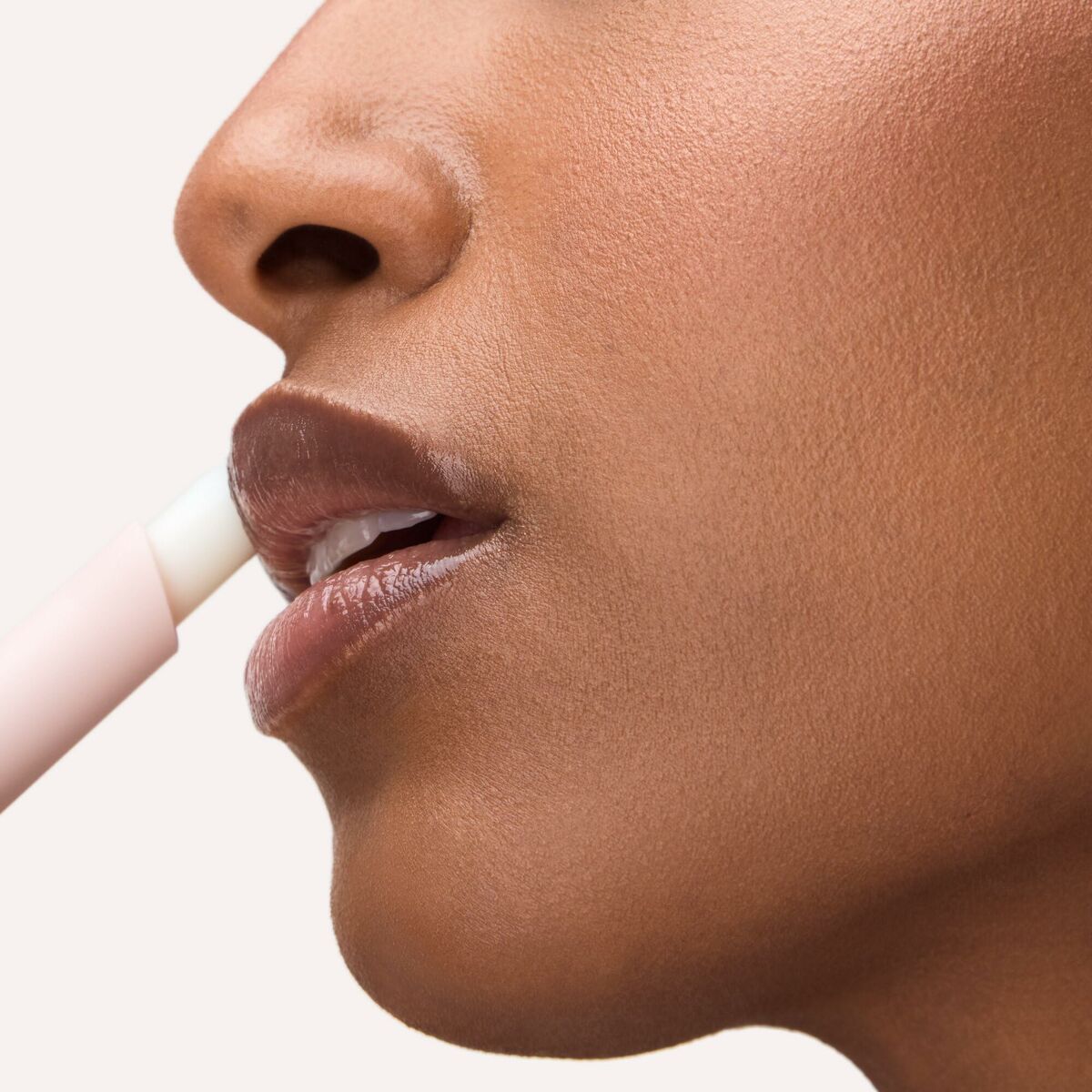 V2H05D147232B59FF986F29354C04400DA9R7630250P10